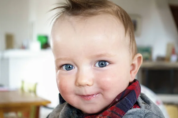 Retrato Menino Sorridente Creta Grécia Europa — Fotografia de Stock