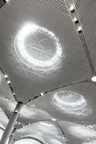 伊斯坦布尔机场天花板 — 图库照片