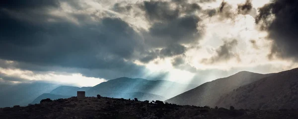 Silhouette der Berglandschaft — Stockfoto