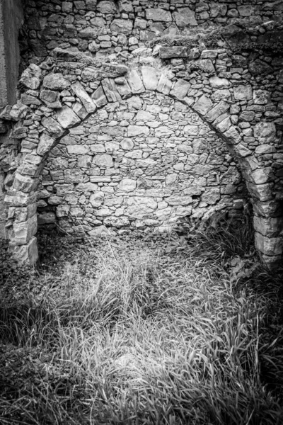 Antiguo arco histórico de piedra — Foto de Stock