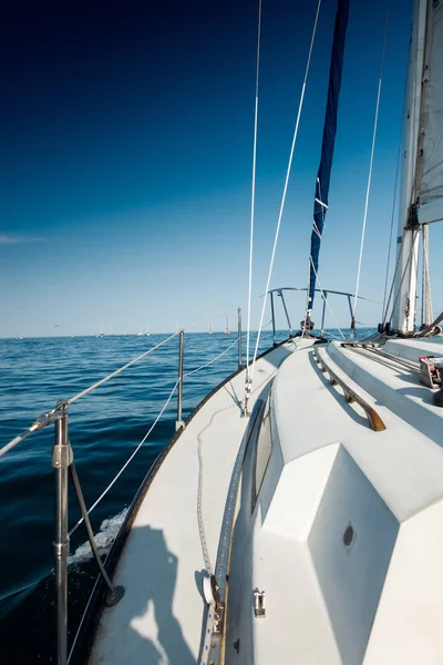 Färje båt och marinmålning — Stockfoto