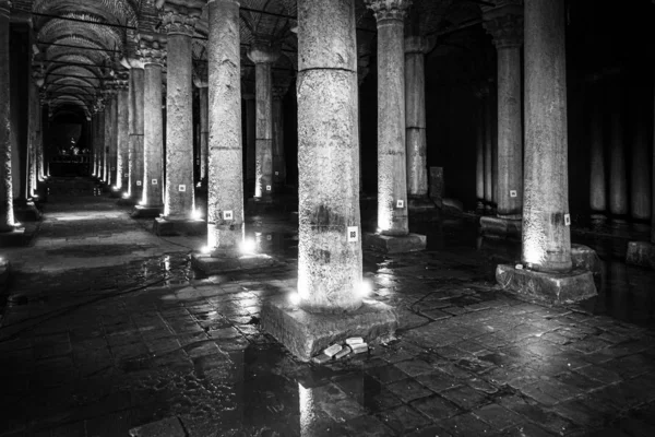 La cisterna de la Basílica —  Fotos de Stock