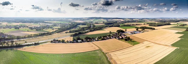 Luftaufnahme des landwirtschaftlichen Feldes — Stockfoto