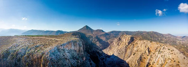 Scenic view of mountain — Stock Photo, Image