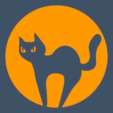 Cadılar bayramı kedisi ve ayının karanlık silueti.