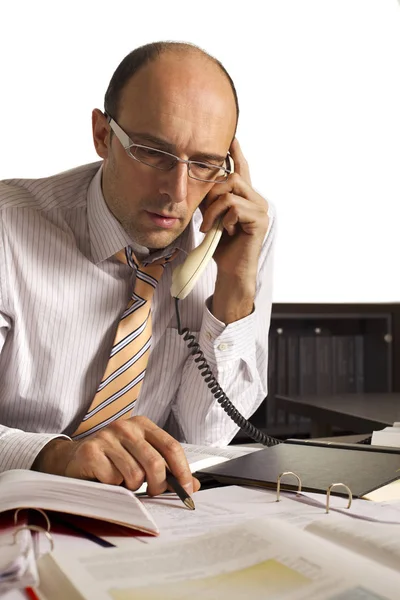 Geschäftsmann am Telefon — Stockfoto