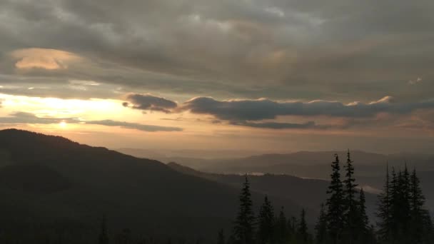 Amanecer Las Montañas Cárpatas — Vídeos de Stock