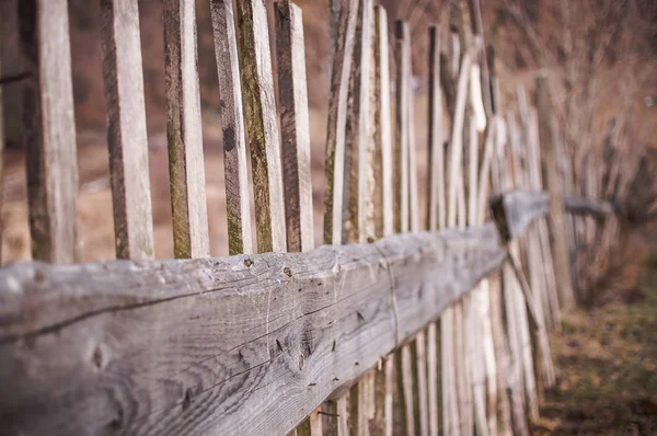 Landschaft Mit Altem Holzzaun — Stockfoto