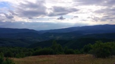 Yaz aylarında Karpat Dağları Timelapse Manzaralar