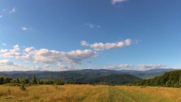 夏のカルパチア山脈のタイムラプス風景 — ストック動画