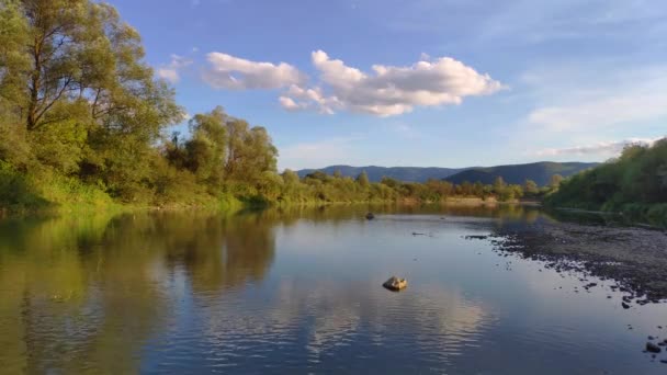 Zeitraffer Der Herbstlichen Karpatenlandschaften — Stockvideo