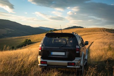 Suv yaz aylarında Karpatlar seyahat