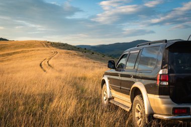 Suv yaz aylarında Karpatlar seyahat