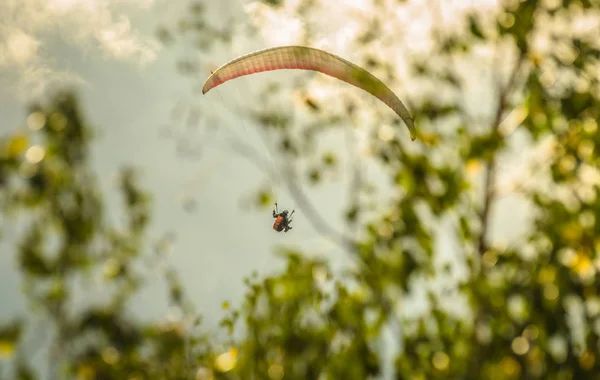 Paisagem Chamada Dança Sob Cúpula Planador — Fotografia de Stock