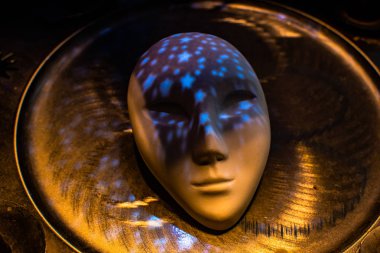 İnsanın metaforik yaratılışı