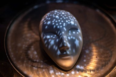 İnsanın metaforik yaratılışı