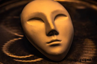 İnsanın metaforik yaratılışı