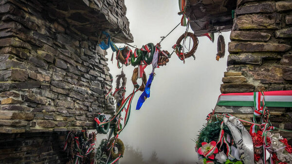 Пейзаж называется памятный знак
 