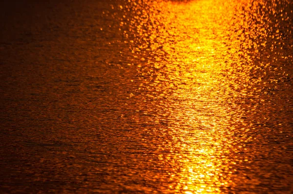 Gün Batımında Dağ Nehri — Stok fotoğraf