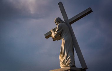 Yük gökyüzü denilen manzara