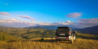 Bulutlar ile eşit olarak adlandırılan Manzara  