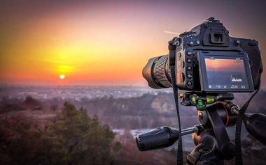 Gün batımında Uzhgorod denilen manzara