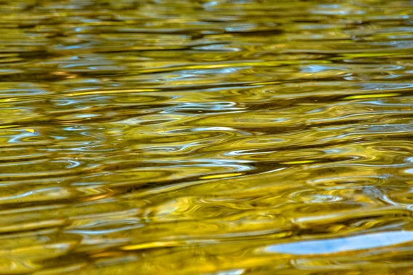 Reflektion Fjäll Flod Vid Solnedgången — Stockfoto