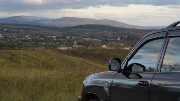 Suv Podróżuje Karpatach — Wideo stockowe