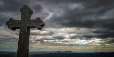 Çapraz fırtınadan önce Karpatlar 'da manzara