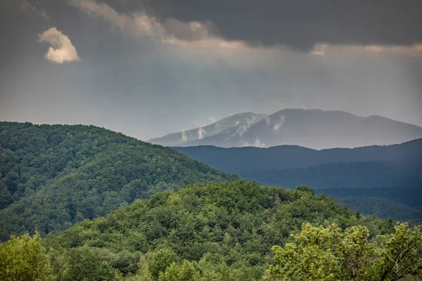 Temporale Estivo Sulle Montagne Dei Carpazi — Foto Stock