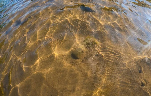 Belas Ondas Costeiras Água Transparente Rio Montanha — Fotografia de Stock