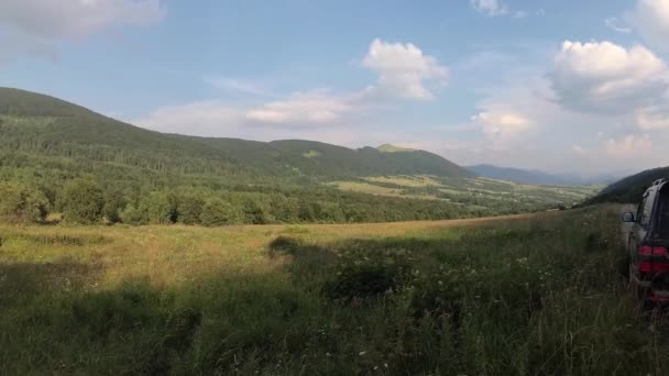 Karpatlar Daki Borzhava Dağ Sırasının Manzaralı Zaman Atlamalı Yaz Manzarası — Stok video