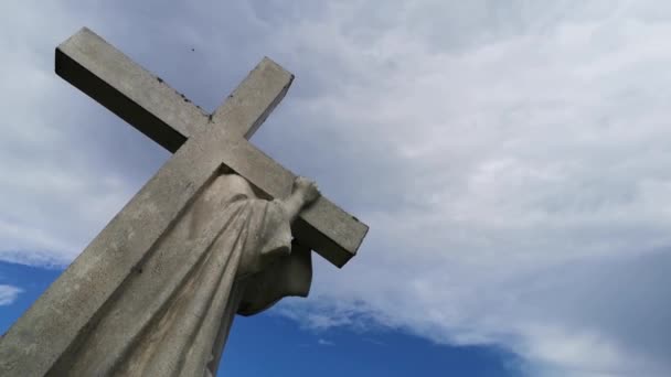 시골에서 예수와 숭배하는 십자가의 — 비디오