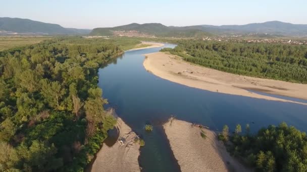 Аэрофотосъемка Горной Реки Карпатах — стоковое видео