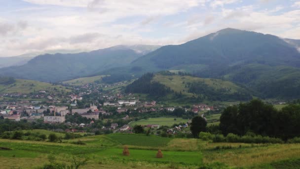 Tempo Paisagem Verão Lapso Aldeia Nos Cárpatos — Vídeo de Stock