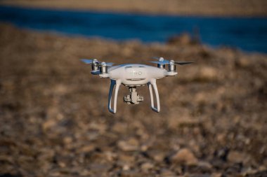 Sahilde İnsansız Hava Aracı 