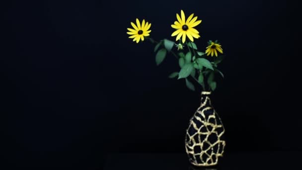 Bouquet Jerusalem Artichoke Flowers Beautiful Vase — Stock Video