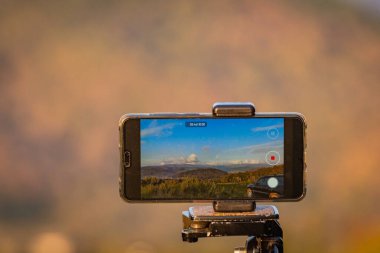 Sonbahar Karpatlarının akıllı telefon çekimleri