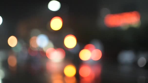 Bokeh Natural Faros Coches Tráfico Urbano Durante Lluvia — Vídeos de Stock