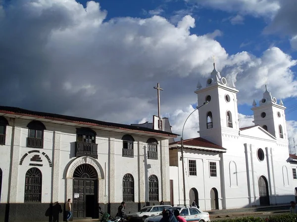 Собор Сан Хуан Баутиста Городе Чачапояс Облачное Небо — стоковое фото