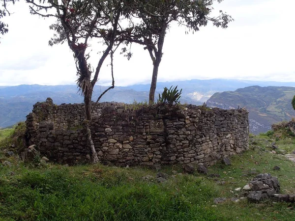 Casa Circolare Terzo Livello Della Fortezza Kuelap Prima Della Tempesta — Foto Stock