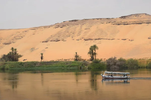 Comienzo Del Desierto Del Sahara Con Nilo Primer Plano Tomado —  Fotos de Stock