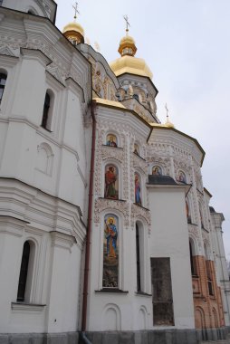 Altın kubbekiev Pechersk Lavra görünümü