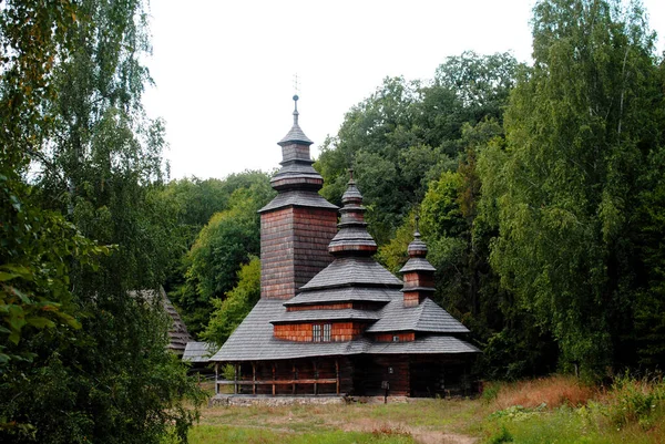 Ethno Dorf Ukrainische Dorfkirche Aus Dem Jahrhundert — Stockfoto