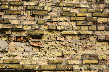 Kentsel arkaplan, harap olmuş endüstriyel tuğla duvar kopyalama alanı