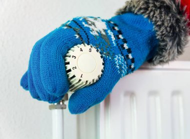 El eldiven dönüm Isıtma vanalı soğuk kışın aç