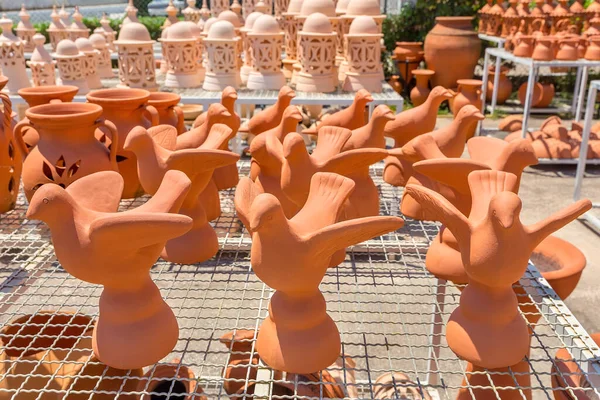 Group Orange Birds Clay Pottery Shop — Stock Photo, Image