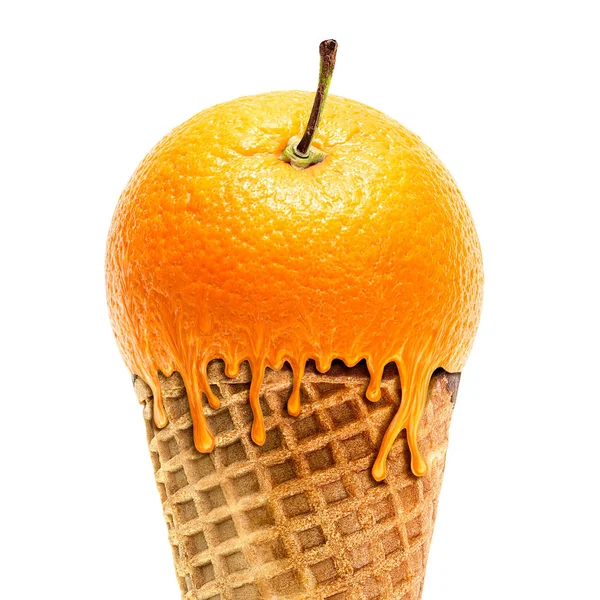 創造的なオレンジ色の果物のクリッピング パスと白い背景で隔離のアイスクリーム円錐形します — ストック写真