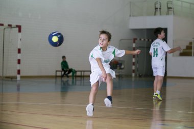 Afife, Viana yapmak Castelo, Portekiz - 1 Aralık 2018: 1 Aralık 2018 üzerinde çocuklar için spor tanıtmak Afifense spor Derneği tarafından düzenlenen çocuk hentbol turnuvası. 