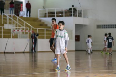 Afife, Viana yapmak Castelo, Portekiz - 1 Aralık 2018: 1 Aralık 2018 üzerinde çocuklar için spor tanıtmak Afifense spor Derneği tarafından düzenlenen çocuk hentbol turnuvası. 